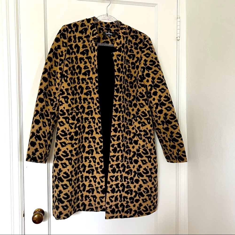 ✨HOST PICK ✨Lulus leopard print jacket Feline Fantastic Tan Leopard Print Coat - Picture 2 of 8
